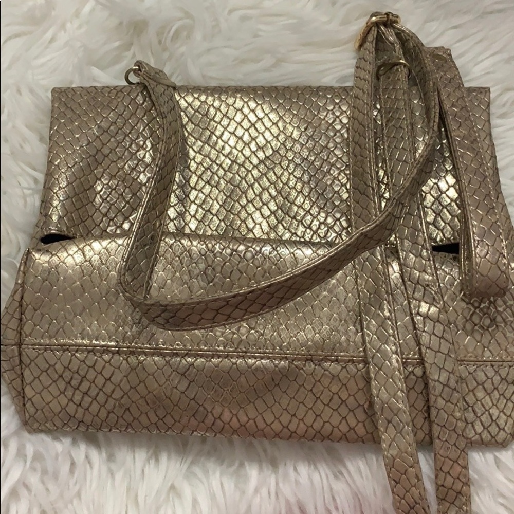 Urban Originals Metallic Flap Over Shoulder Bag - Picture 9 of 14